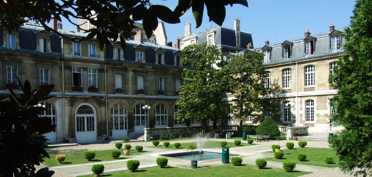 Lycée Paris rue de la Pompe Janson de Sailly